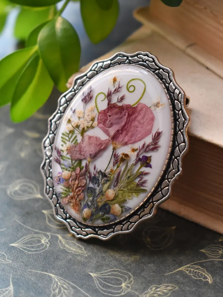 Real Poppy Flower Brooch. Brooch with wildflowers in resin. Summer Brooch.