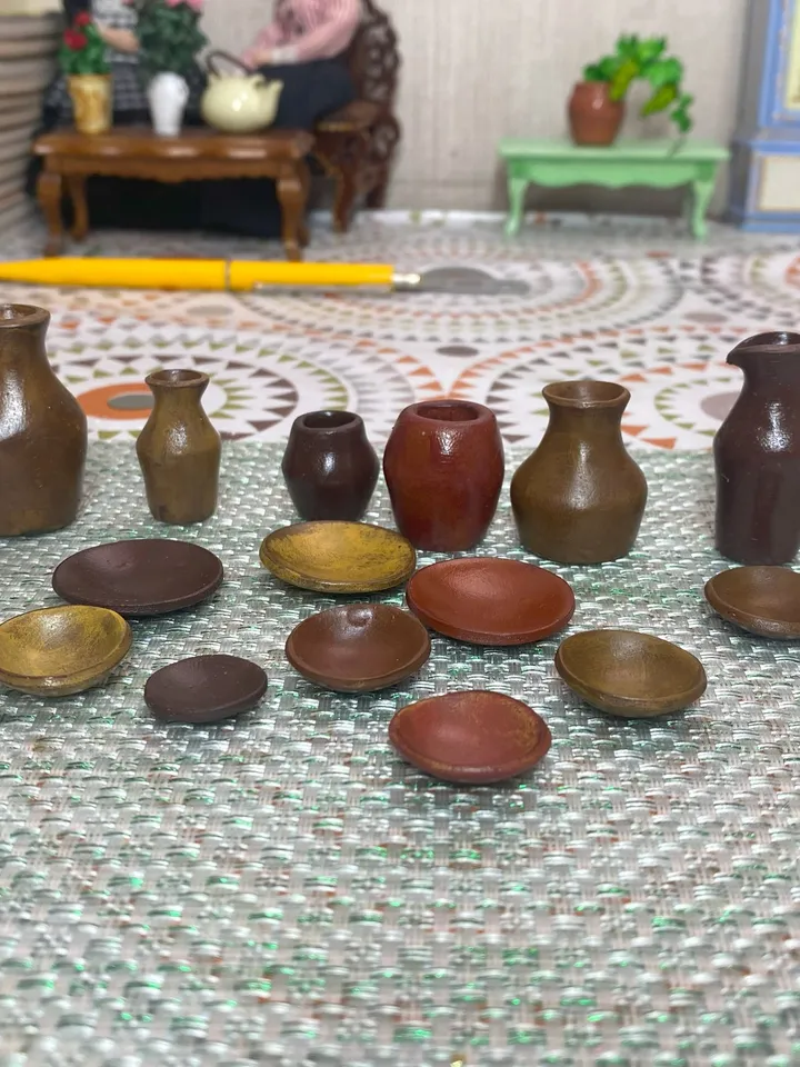 Dishes for dolls. A set of earthenware. 1:12. Pitchers.Dollhouse. Dishes for dolls.