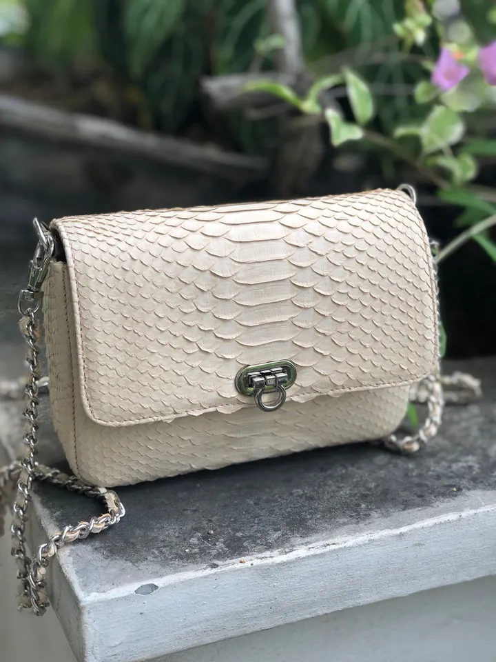 Genuine Python Skin Cream Color Crossbody Detachable Chain Handbag Mini Summer Elegant Classy Purse Clutch, Milk Color Python Leather Lady