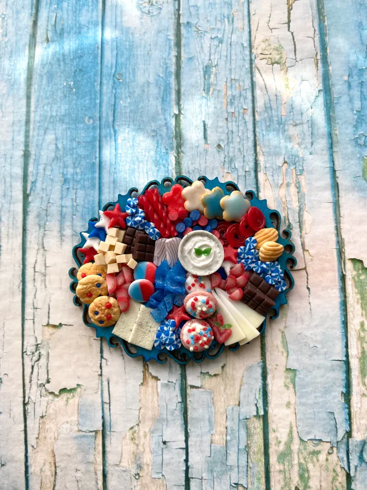 Magnet Miniature 4th July Charcuterie board with polymer clay Souvenir