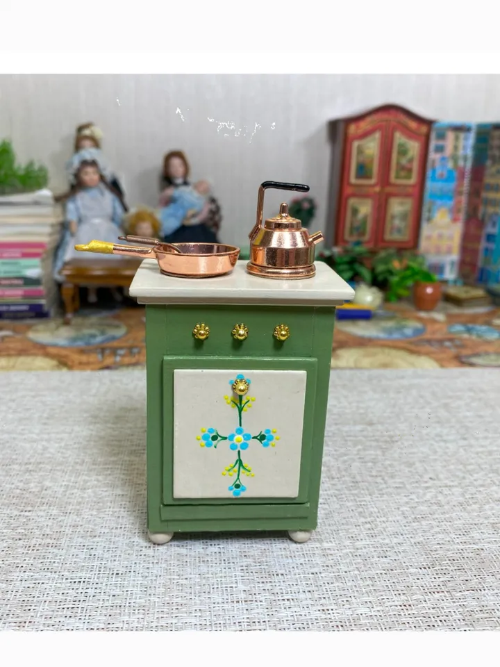Kitchen furniture for a dollhouse. 1:12. Furniture for dolls. Dollhouse miniature.