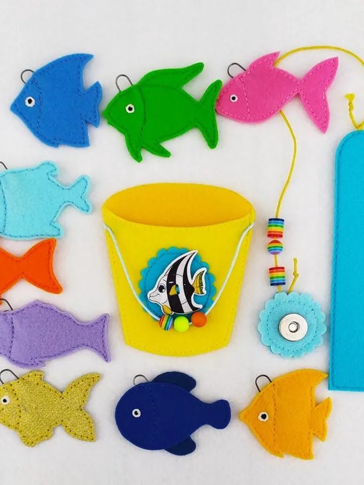 Cat and Fish quiet book PDF pattern & tutorials, Felt activity book for kids, Fishing quiet book template, Felt book ideas for toddler