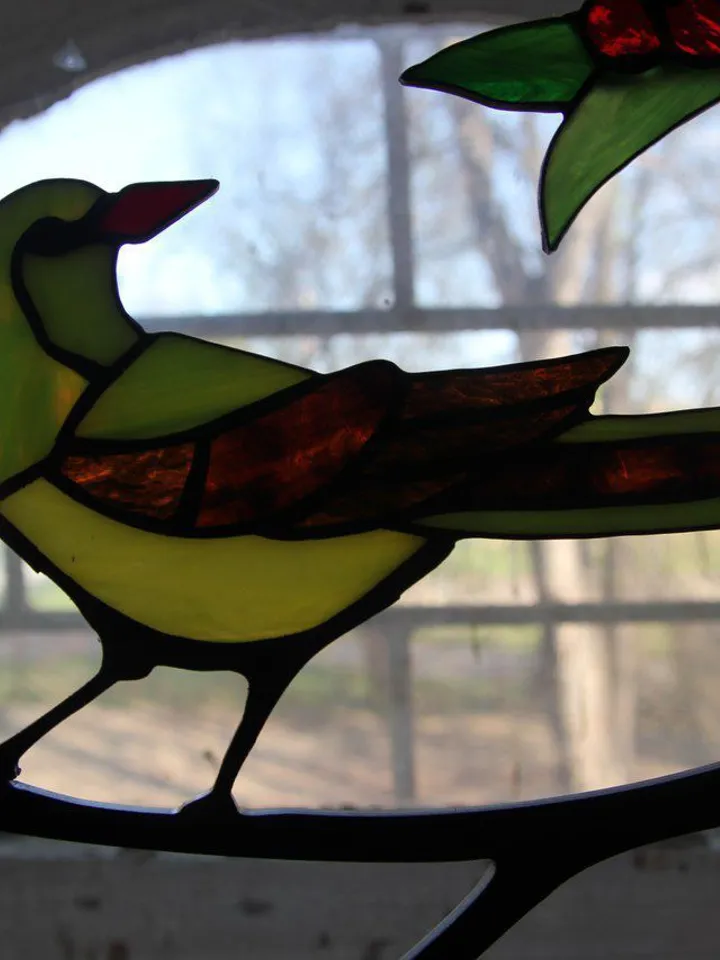 Stained Glass Orioles with Leaves and Berries, Bright Orioles Window Decor, Vibrant Glass Birds on a Branch, Stained Glass Birds — Unique Home Accent, Orioles and Greenery Tiffany Glass Art, Handcrafted Glass Orioles with Hanging Option, Decorative Staine