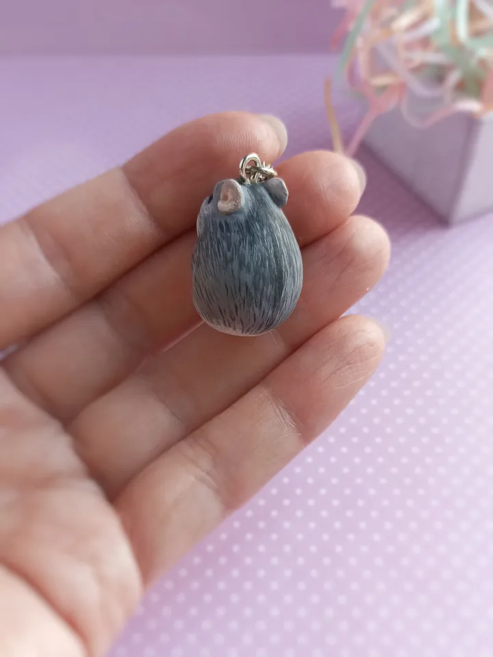 drinking hamster necklace