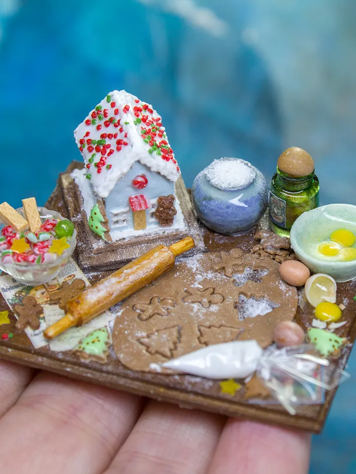 MINIATURE gingerbread house kit on a board 8