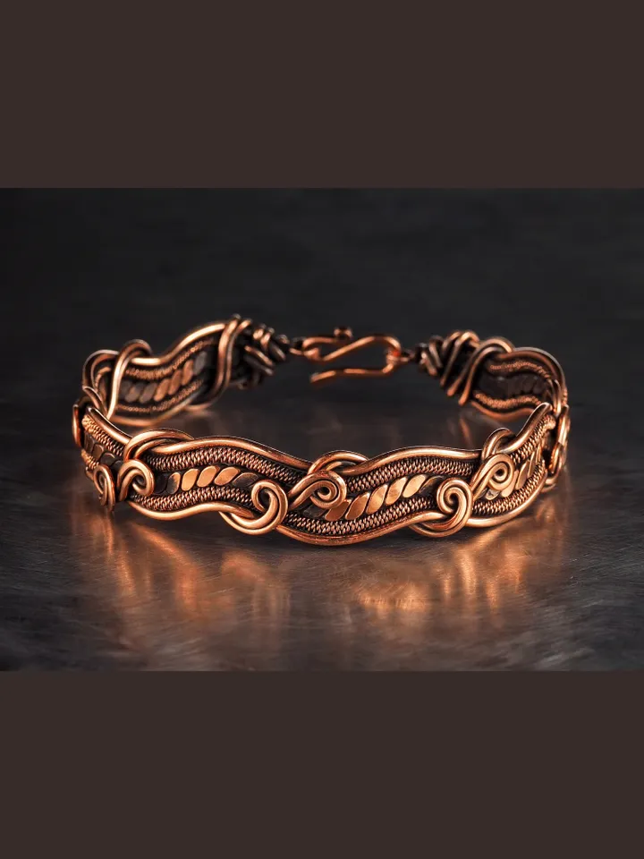 Copper wire wrapped bracelet for woman, 7th Anniversary gift idea