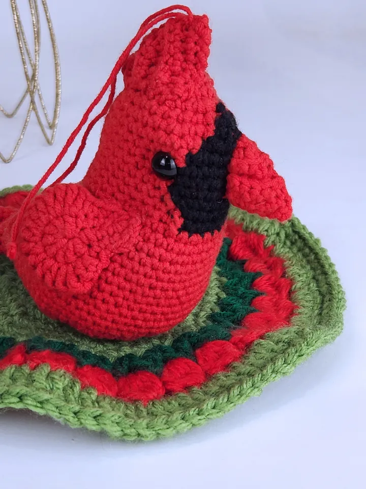 Red cardinal bird crochet pattern - Xmas decor for Christmas tree, digital PDF file, DIY project , Good luck