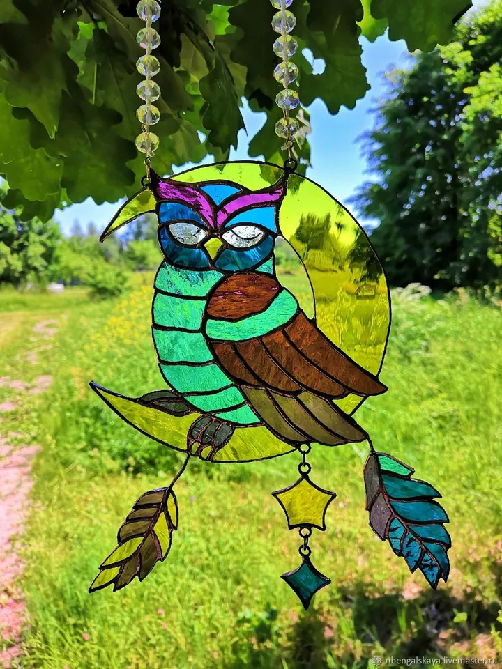 Stained Glass: Owl on the Moon, Stained Glass Owl on the Moon, Baby Room Hanging Owl and Stars, Moonlight Owl Stained Glass Mobile, Whimsical Owl and Moon Nursery Decoration, Handcrafted Stained Glass Owl for Kids' Room, Dreamy Owl and Moon Window Suncatc