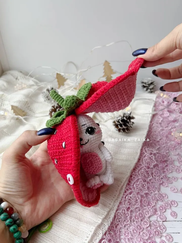 PDF Crochet Strawberry Fox Amigurumi Pattern, Crochet Fruits Pattern, Cute amigurumi fox, Crochet Amigurumi fruit Toy, Small Toy Pattern