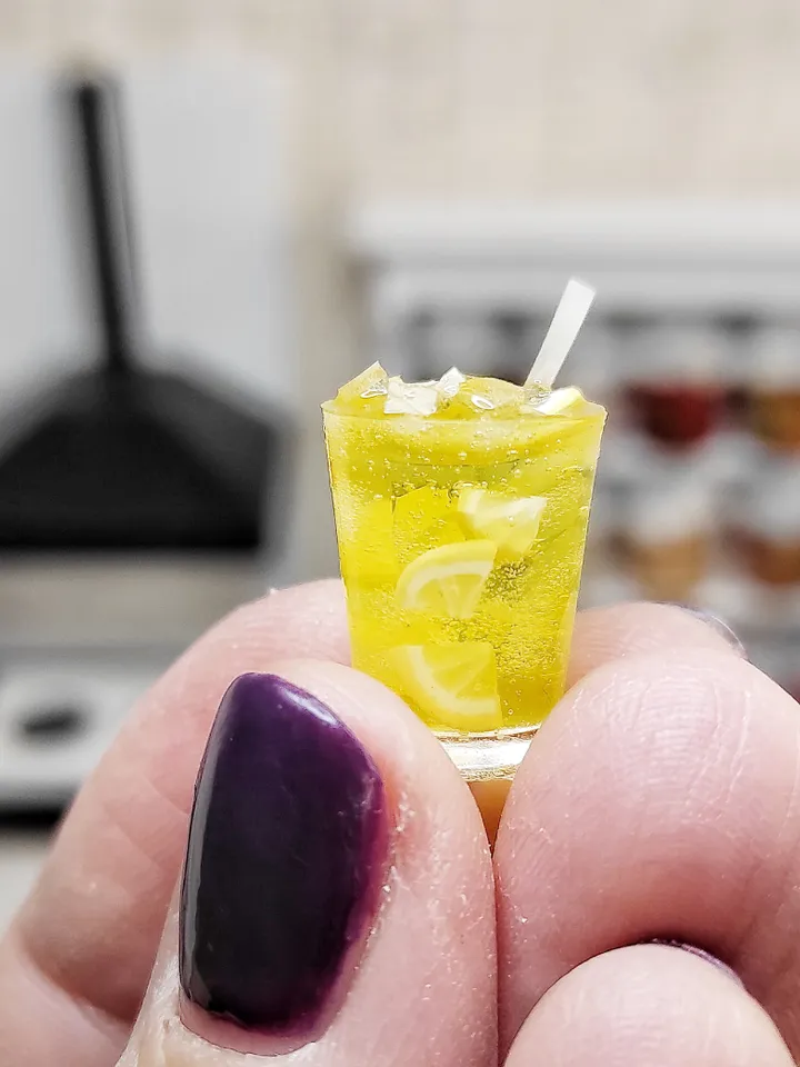 Realistic lemonade for dolls - Drink for dolls - juice for dollhouse - diorama miniature - mini food - food for dolls