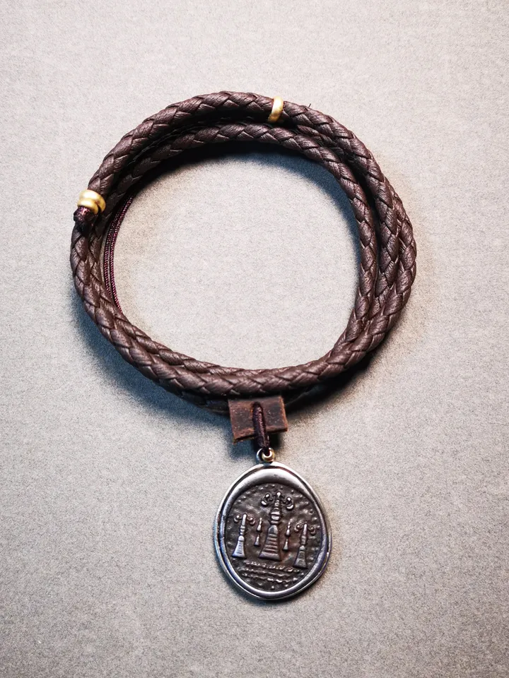 Gandhanra Antique Tibetan Buddhist Protective Pendant,Stupa,Pagoda,Buddhist Tower Amulet Badge,Made of Thokcha,inlaid with Sliver