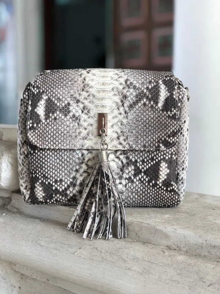 Genuine Python Skin Crossbody Bag Chain Tassel Snakeprint Bag Leather Woman Gray Free Shipping Handmade Summer Clutch Snake Skin Elegant Bag
