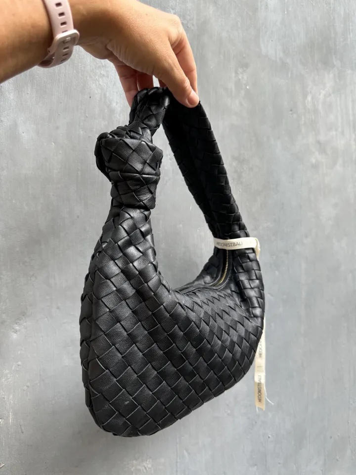 Small classy genuine leather round shoulder bag with knot / evening purse /lambskin small evening bag / gift for her / handmade bags