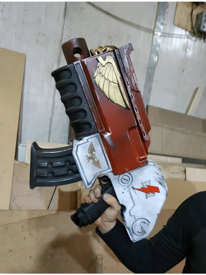 Bolter - pistol - bolt pistol - paintball gun - decorated - Warhammer 40K - insp