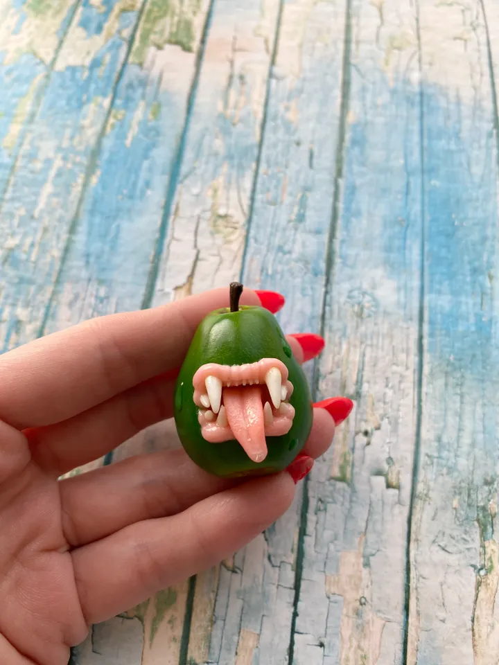 Brooch Pear with Polymer Clay