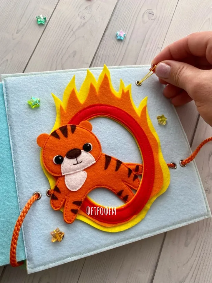 Circus Quiet book Pattern PDF, Activity Felt book pattern, Soft montessori book template, Quiet book sewing ideas for baby 1, 2, 3 year old