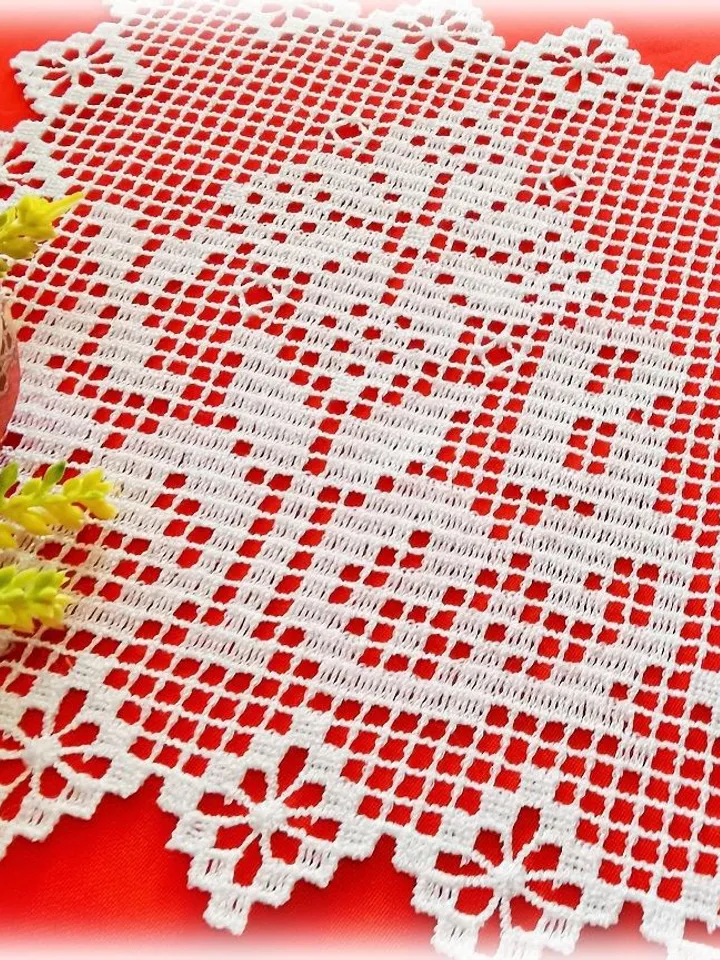 "Lace" free design for machine embroidery