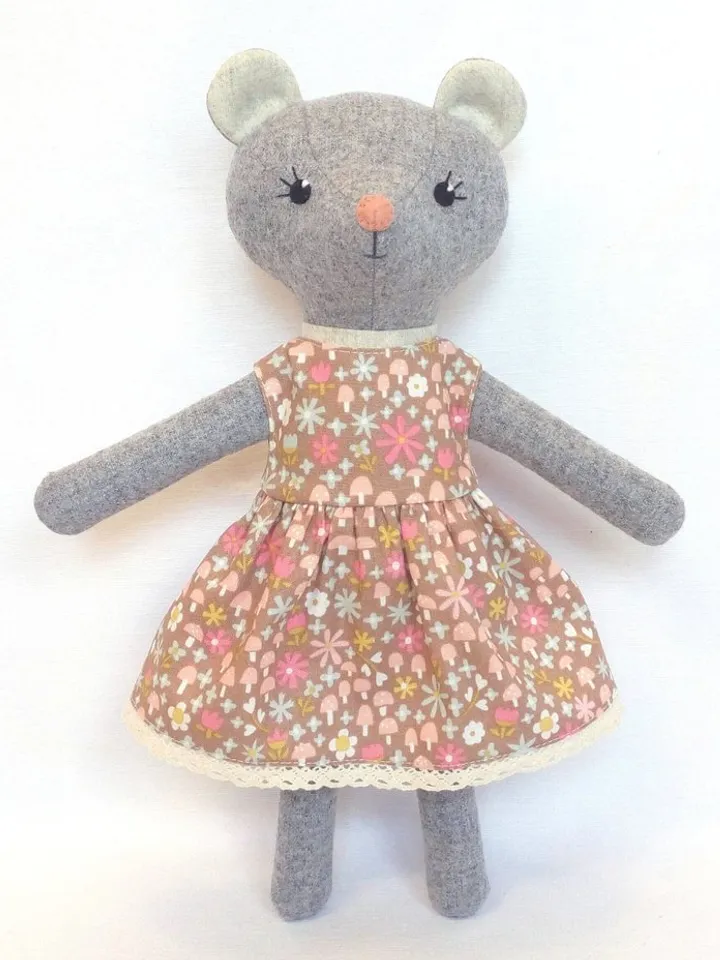 Gray mouse girl, handmade stuffed doll, wool plush rat toy, mouse soft toy