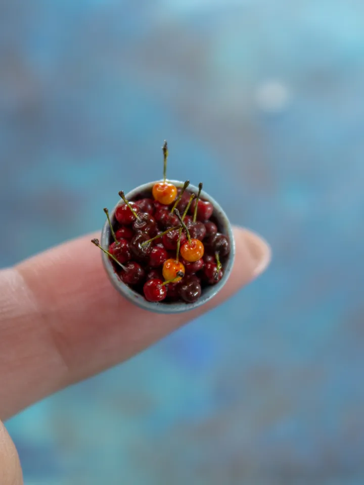 TUTORIAL Miniature polymer clay cherry