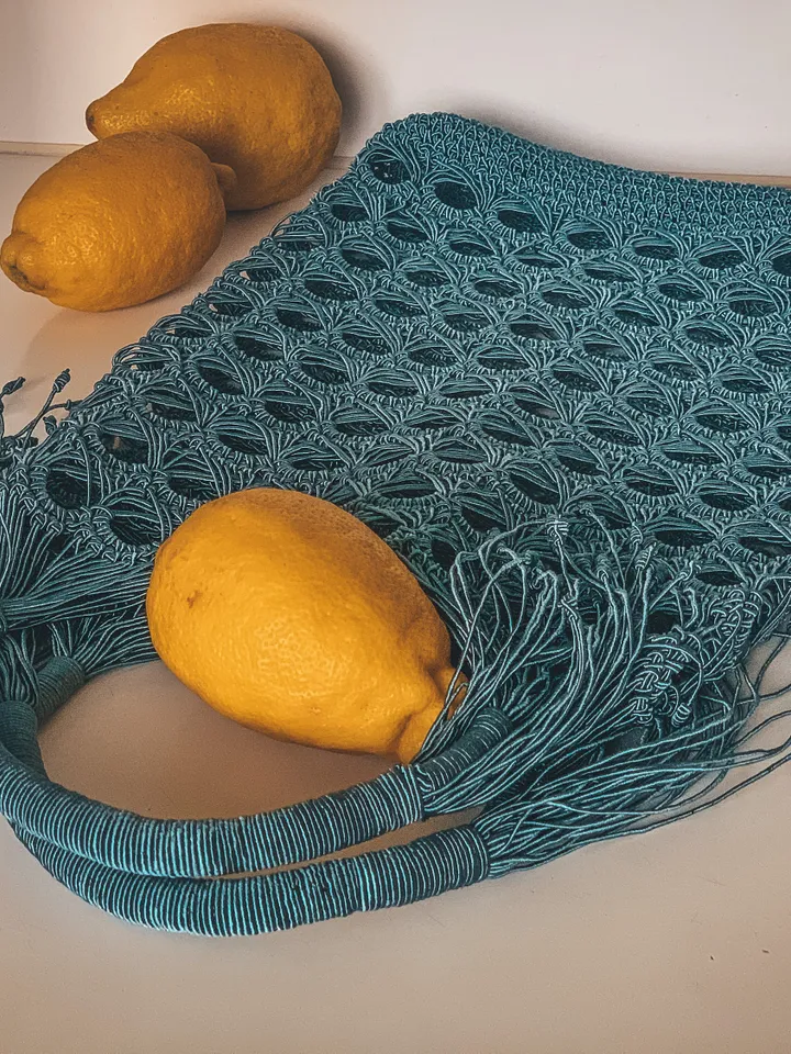 Crochet mesh bag with fringes, net avoska bag, market vegan bag, woven bag, eco friendly bag, macrame purse, zero waist