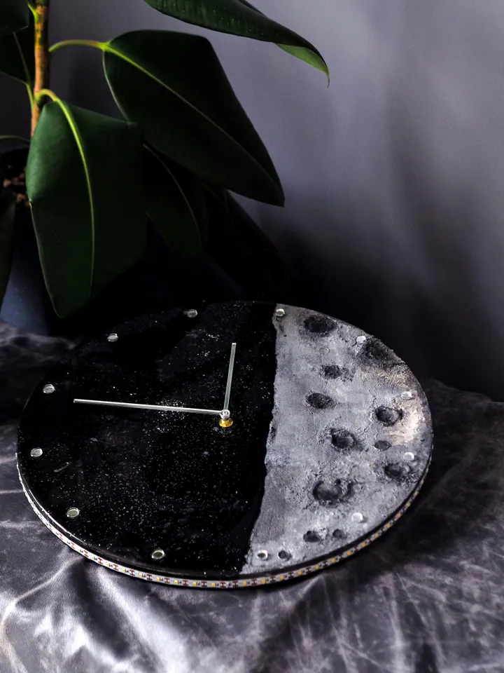 Wall clock "Moon and space"
