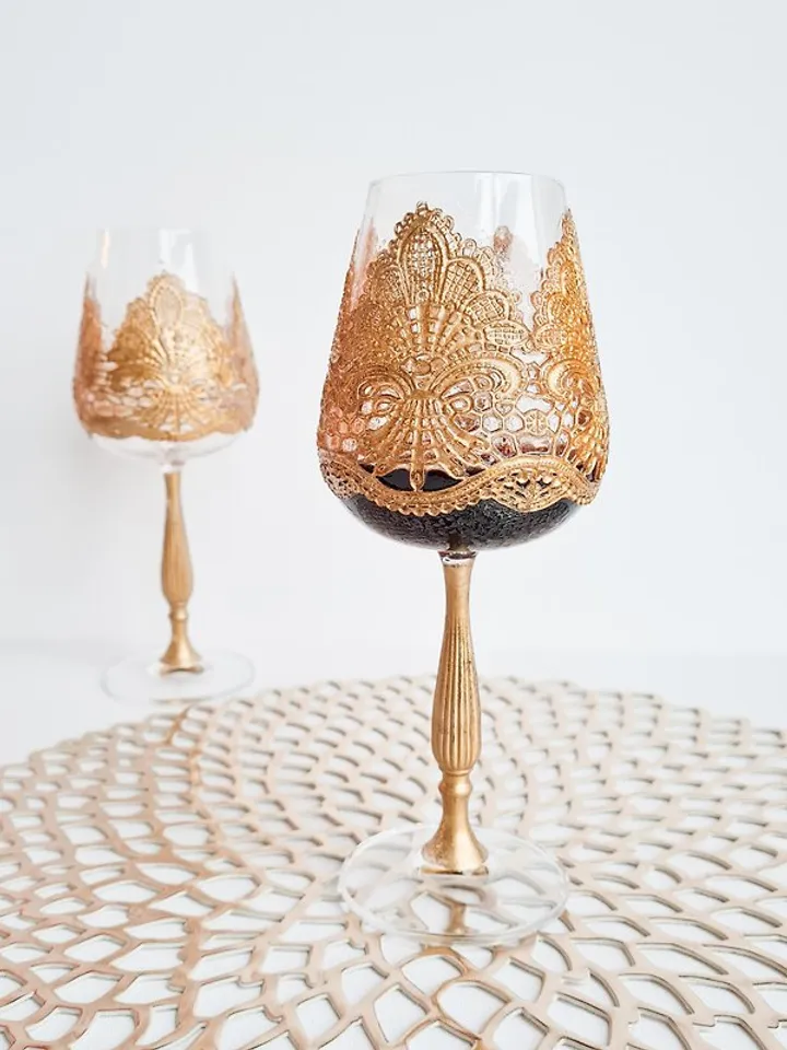 Wedding Glass Set Handcrafted, Elegant Golden Patterns, Art Glasses for Weddings