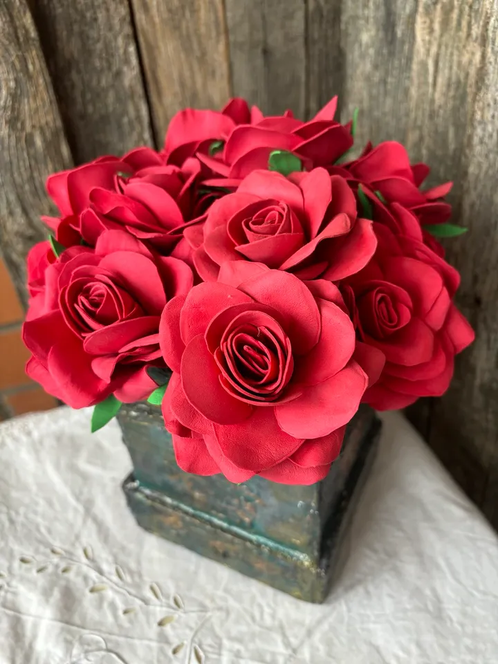 Luxury red roses in box vintage style/gift for her/handmade floral arrangements. Handmade decor indoor