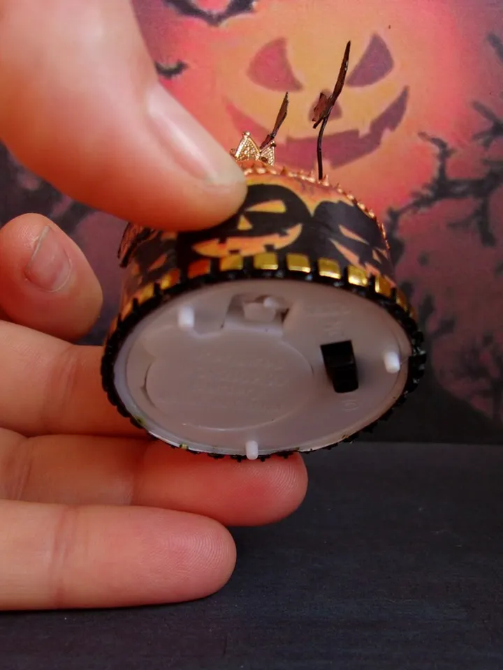 Puppet theater for Halloween. Pumpkin with illumination and bats. 1:12. dollhouse miniature. handmade.