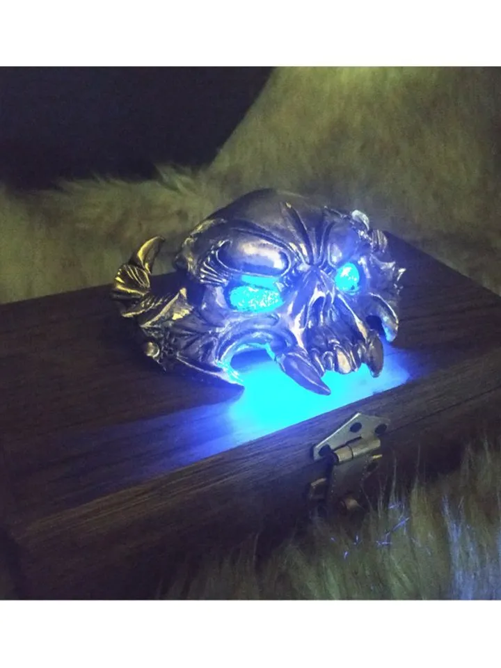Belt buckle - Warhammer cosplay accessory - cosplay armor - Made to order - LED