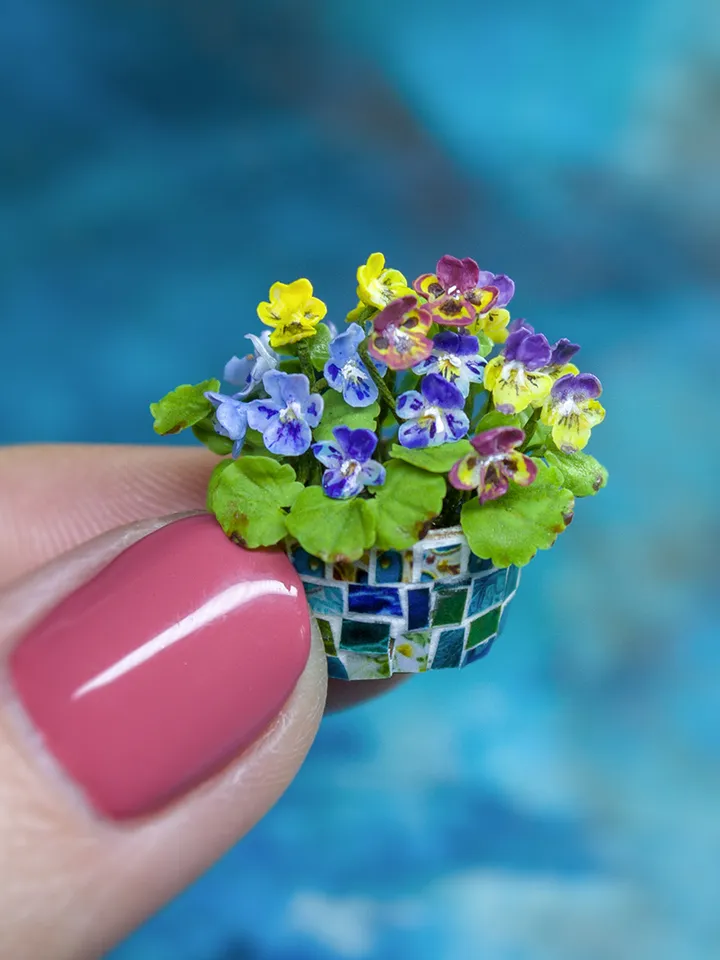 TUTORIAL Miniature pansies with air dry clay
