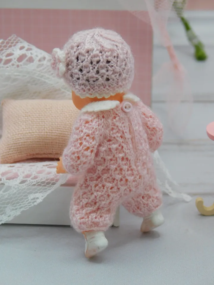 Miniature clothing set for small vintage german Ari doll