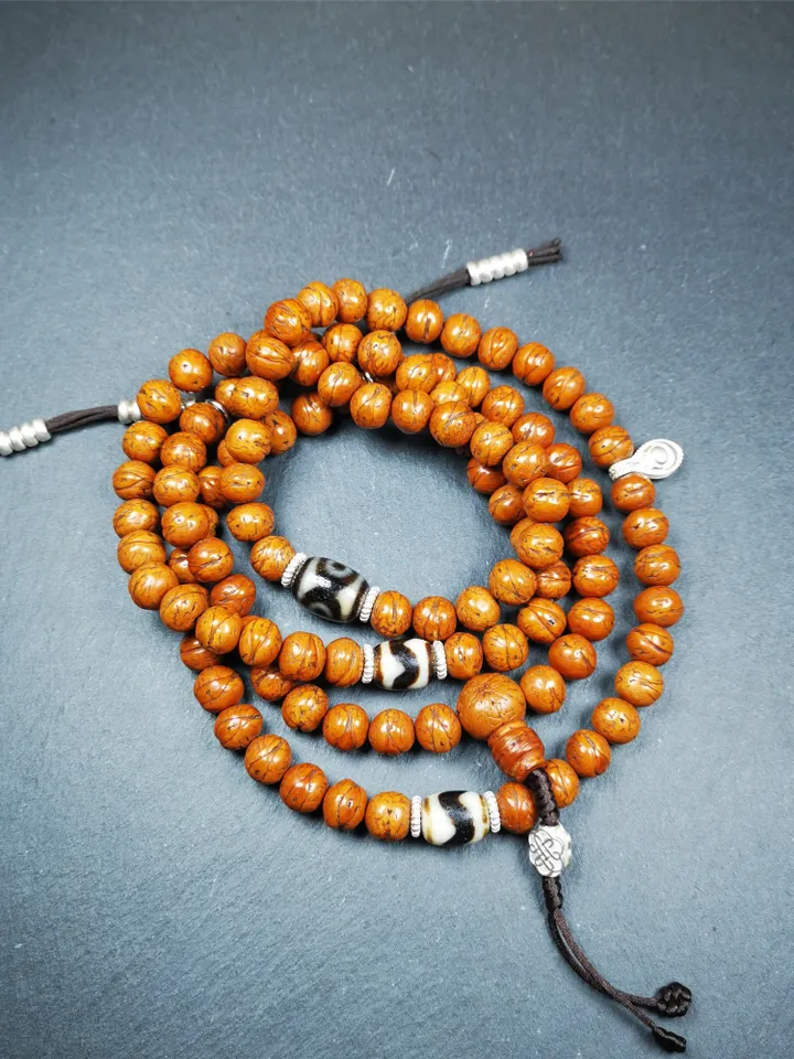 Gandhanra Old Tibetan Mala, 10mm / 0.4" 108 Bodhi Seed Beads + Dzi Beads,Prayer Beads,Tibetan Rosary for Meditation,Circumference 40"