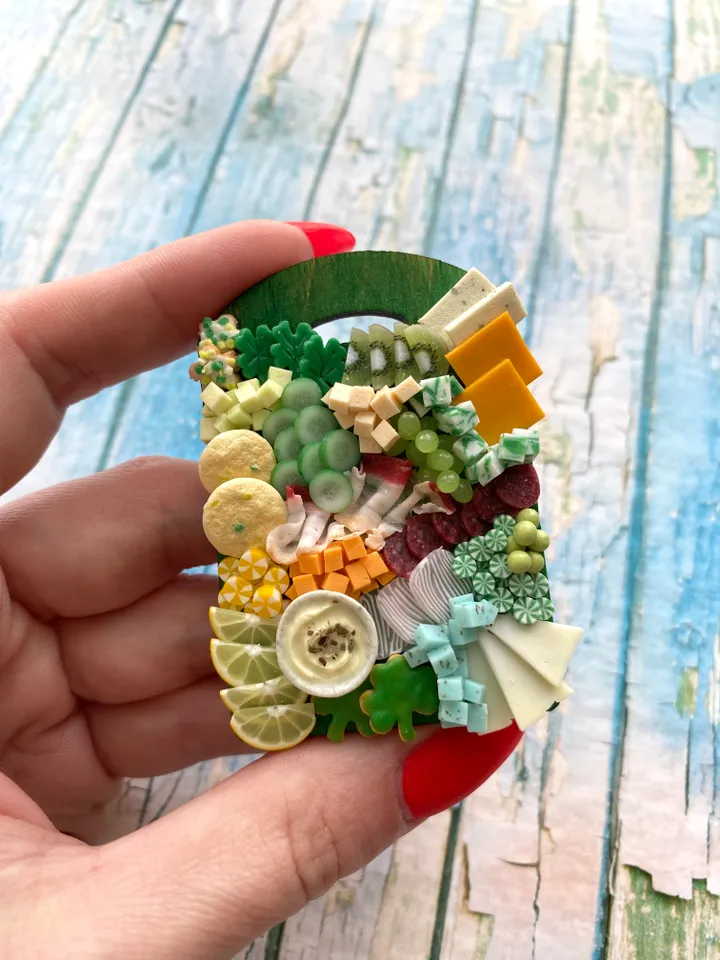 Magnet Miniature St Patrick Day Board with Polymer clay Souvenir