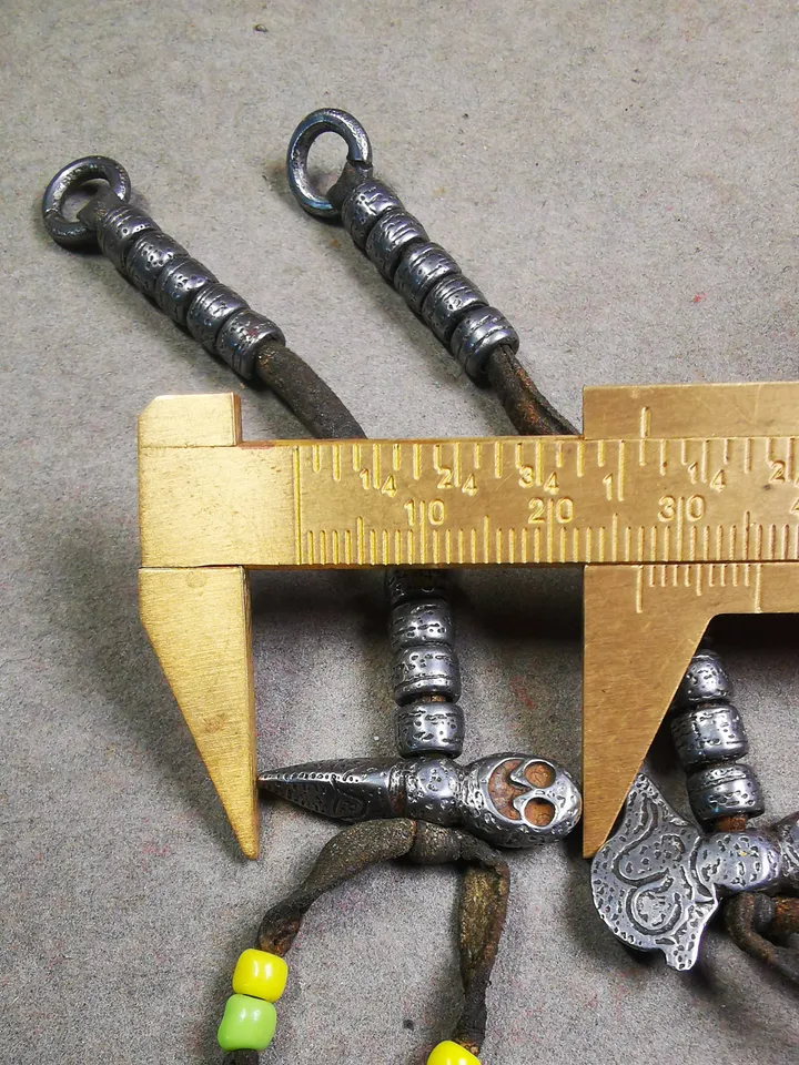 Gandhanra Handmade Tibetan Buddhist Mala Counters,Prayer Bead Counters,with Skull Kartika and Kila Pendant,Made of Cold Iron