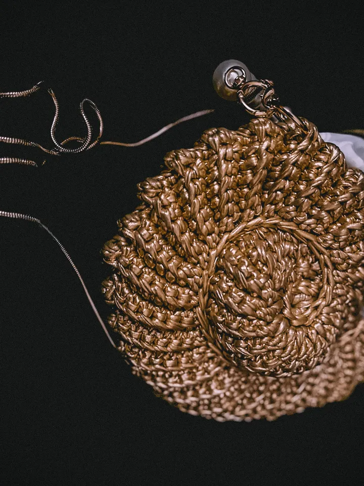 Crochet pattern shell bag PDF digital instant download, video tutorial, small round purse, women handbag, shoulder crossbody, gold metallic