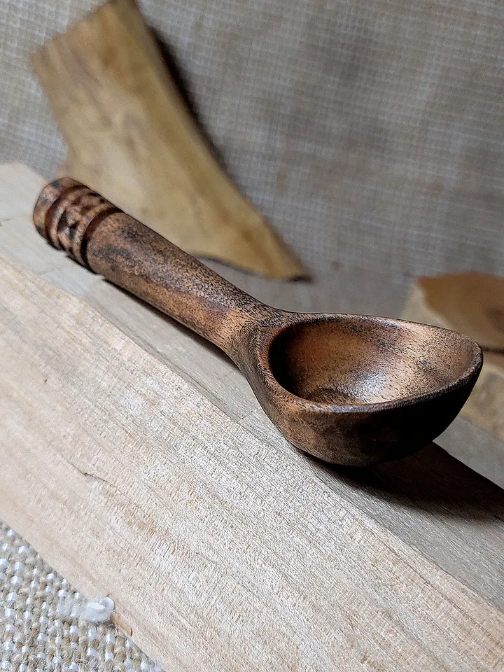 Handmade wooden coffee scoop, tea scoop, measuring spoon, Wooden gift coffee lovers, 9th anniversary willow wood spoon