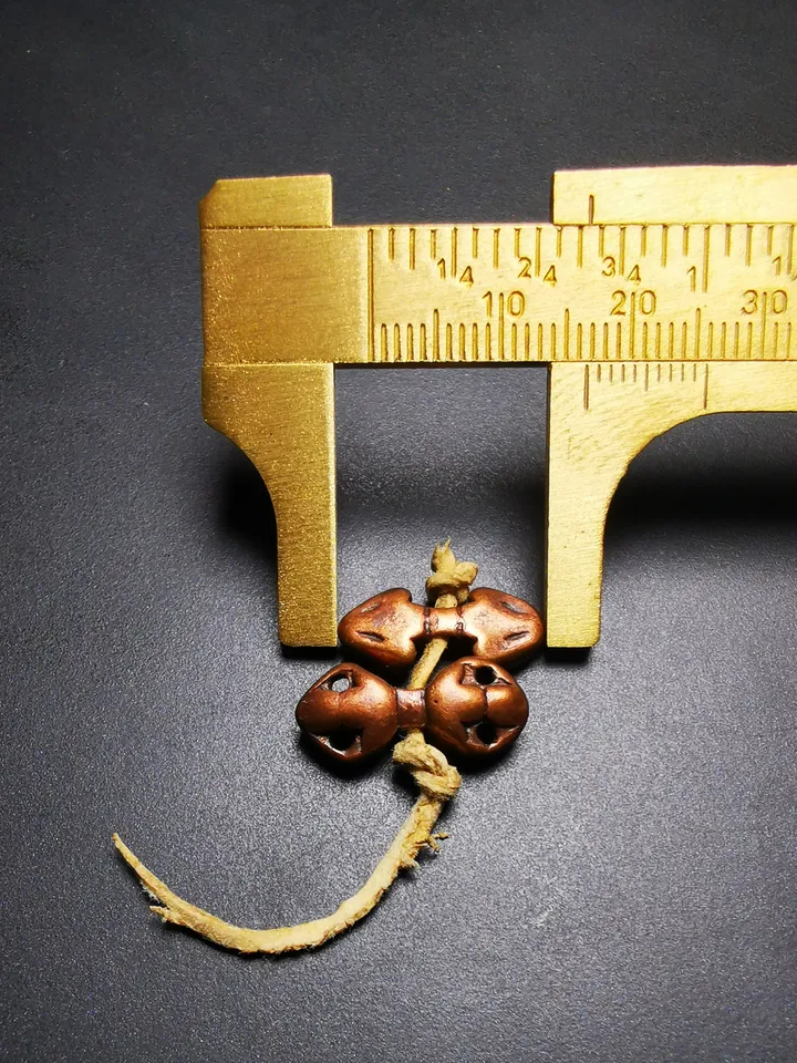 Gandhanra Antique Tibetan Amulet,Mini Vajra Bead Pendant for Mala Prayer Beads,Trantic Buddhism Dharma,Made of Red Copper