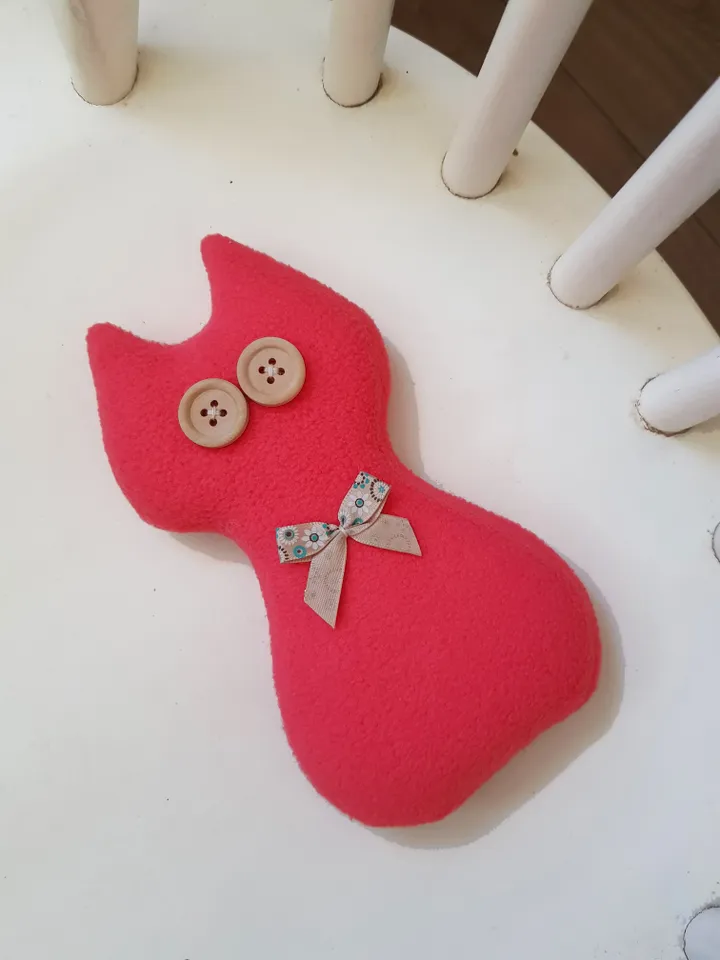 Pink plush cat sewing pattern PDF, digital tutorial in English, stuffed animal diy