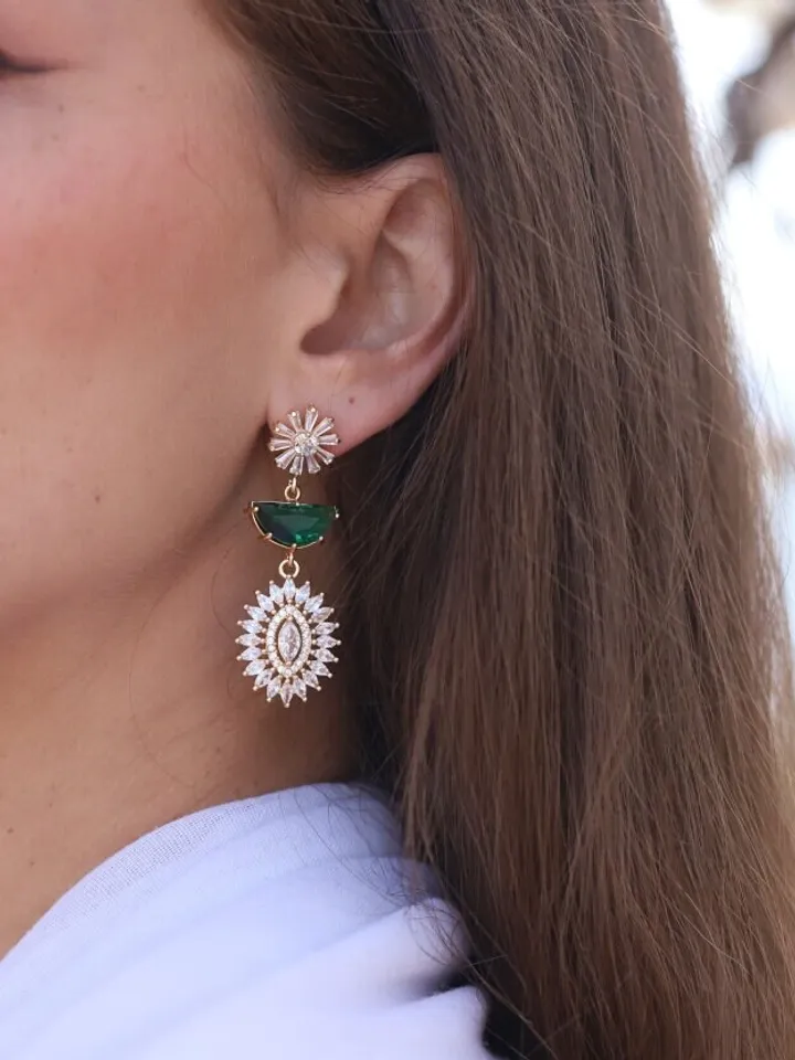 Emerald Green Gold Art Deco Wedding Earrings For Bride, Swarovski Crystal Vintage Boho Bridal Earrings, 1920s Flower Gatsby Wedding Earrings