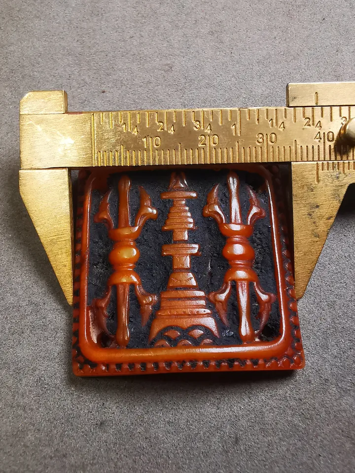 Gandhanra Yak Bone Carved Vajra Stupa Amulet Badge, Tibetan Buddhist Pagoda Pendant
