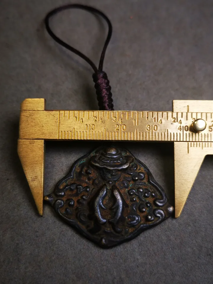Gandhanra Handmade Tibetan Buddhist Amulet, Vase and Golden Fish Badge, Made of Thokcha