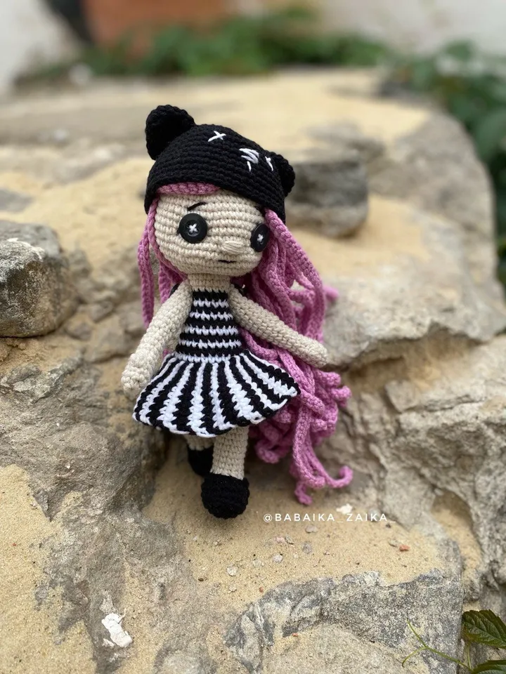 PDF Gothic Doll Crochet Pattern - PDF Amigurumi Pattern, Voodoo Doll, Halloween Cute Small Doll, Witch Doll Handmade, Crochet Creepy Toy