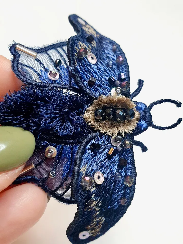 Brooch Moth machine embroidery design FSL, insect brooch, FSL brooch Free Standing Lace