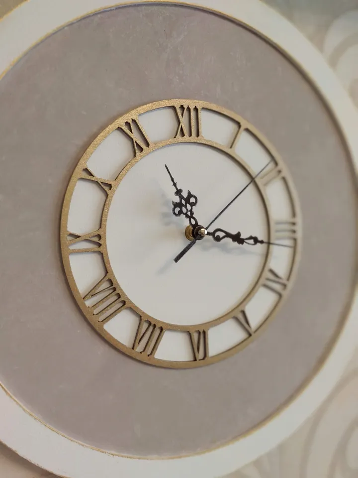 White gray round wall clock with gold dial Silent clock for bedroom or nursery Gift for Christmas, Birthday, Mother's Day, Wedding, Housewarming