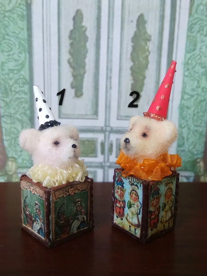 Bears in the box.1:12 scale.