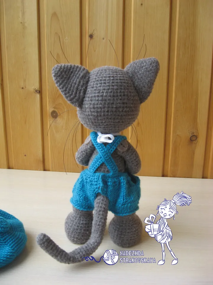 TUTORIAL: Independent Kitten crochet pattern