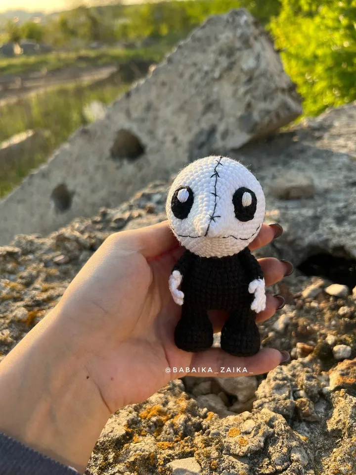 PDF Crochet Plague Doctor Pattern, Amigurumi Halloween Ornament, Crochet Creepy Doll Pattern, Amigurumi Cute Monster, Halloween Pandemic