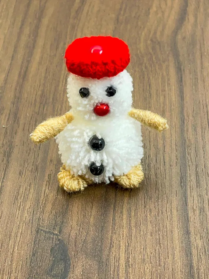 Pom Pom Snowman DIY Craft Pattern, Easy Snowman Tutorial for Winter Decorations, Handmade Christmas Ornament Gift