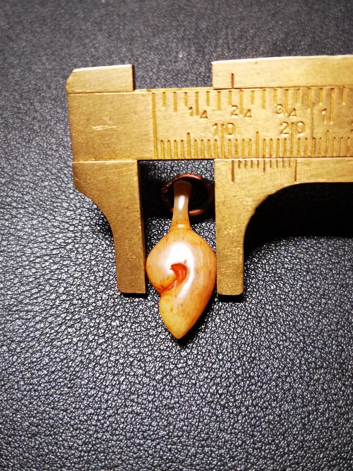 Gandhanra Tibetan Shankha Amulet,Yak Bone Carved Conch Bead Counter Clip Pendant for Mala, Prayer Bead Accessories