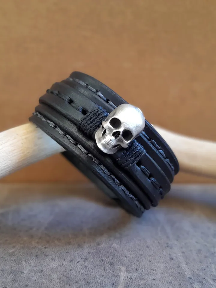 Mens Silver Skull Bracelet, Handmade Adjustable Full Grain Leather Black Cuff, Bikers Bracelet, Oxidized Silver 925 Real Xray Skull Replica